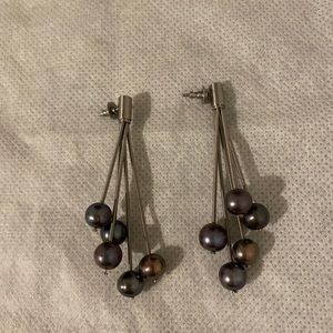 Stainless steel and cultured black pearls by TeNo